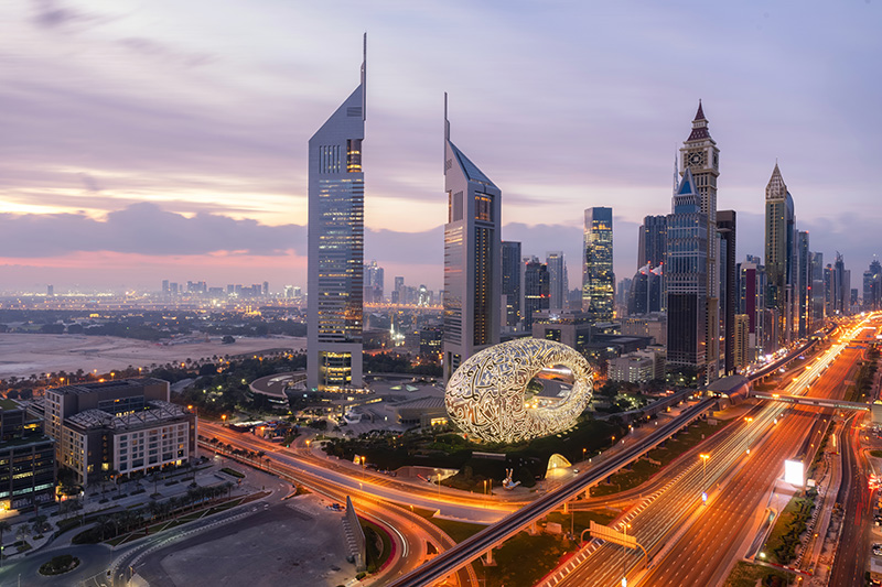 54 عاماً من التقدم: أداء استثنائي لاقتصاد الإمارات في عام 2025